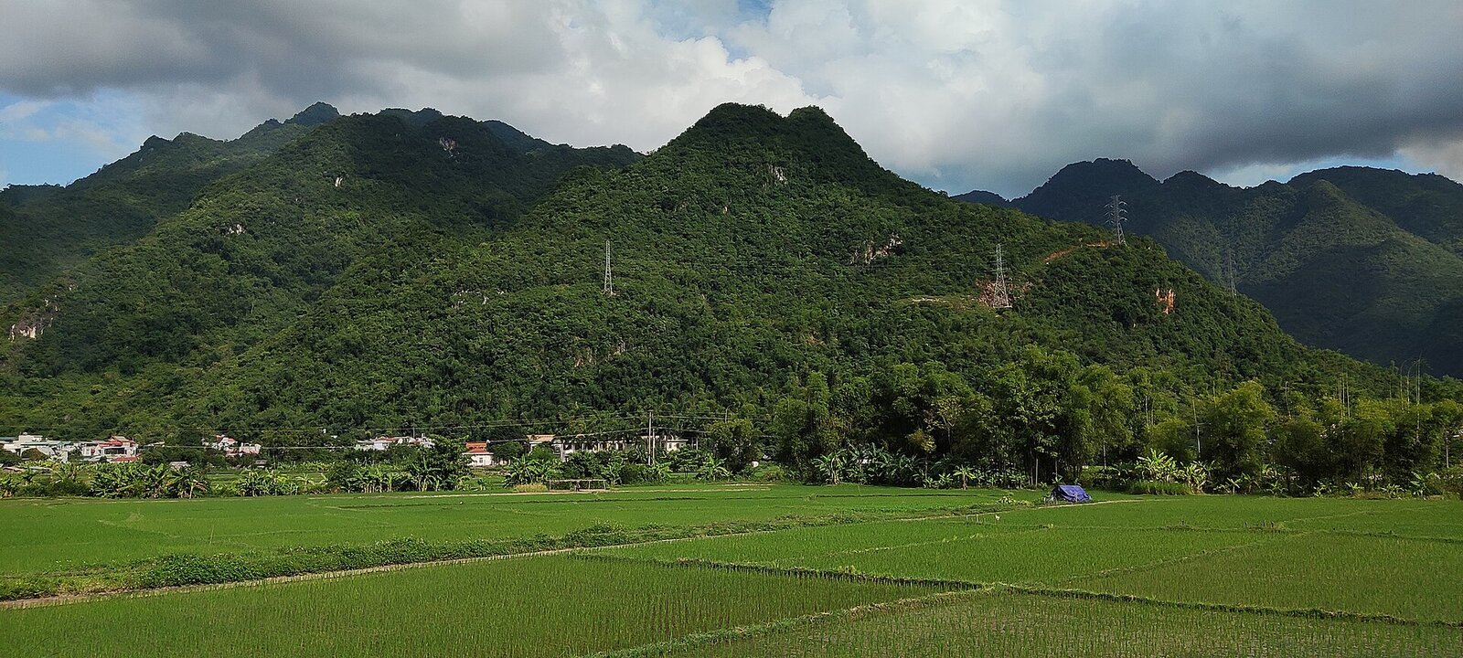 마이쩌우(Mai Chau) 현지편, 계획보다 느리고 조용했던 초록 계곡의 실제 기록